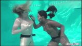 Cory 체이스 &amp; simone 스타일 수중 레즈 섹스 snapshot 14