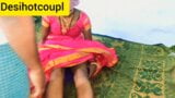 Sexe avec une femme indienne dans un sari rose snapshot 3