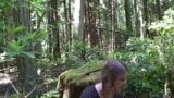 Pembimbing sorak dikongkek dalam hutan snapshot 7