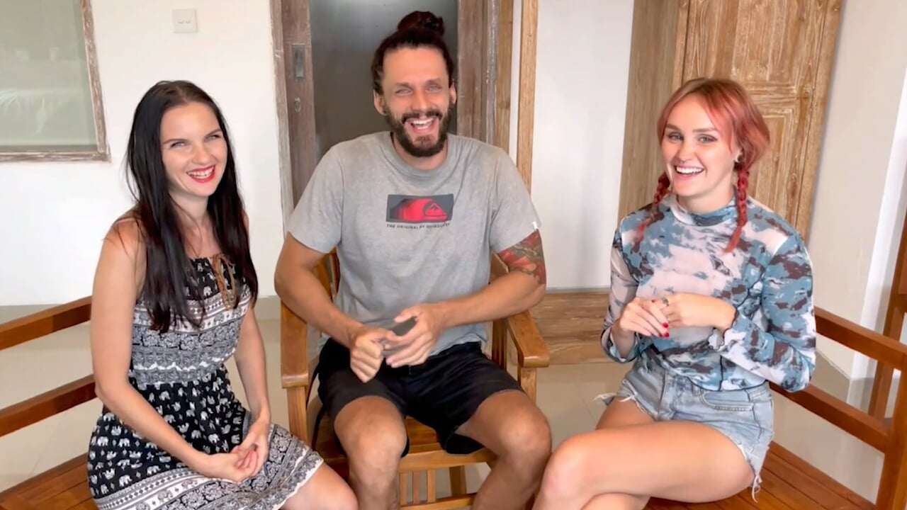 David's cock is sucked off by the cute redhead