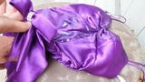 La robe de bal de Samantha abîmée, dépucelée et détruite snapshot 6