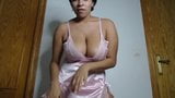 Tetona latina rico sacude culo y chupa pezones como un profesional snapshot 8