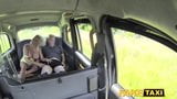 Fake taxi, la bionda tettona michelle thorne succhia avidamente snapshot 9