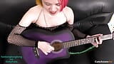 Przyrodnia siostra Asian Rock Chick Cummed na snapshot 3