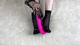 Acaricia los pies fetiche en calcetines de nylon negro con mi juguete sexual favorito snapshot 18