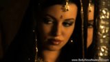Sexy bailarina morena de Bollywood nos pone cachondos snapshot 1