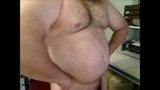 Bull muscle joe mostrando su agujero caliente y hambriento snapshot 3