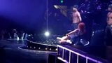 여성 팬을 위한 Rihanna lapdance. snapshot 4