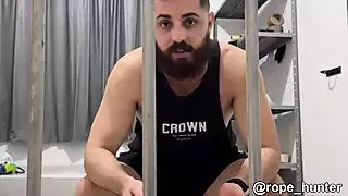 Pov: sei nella mia gabbia e ti trasformerò in un oggetto | xHamster
