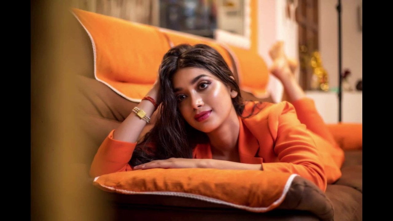Digangana Suryavanshi: Kissing Porn | xHamster