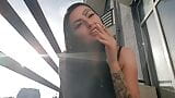 Fumer une cigarette sexy par la dominatrice Nika. Sentez ma fumée et profitez de votre fétiche de fumer sexy. snapshot 8
