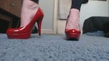 red pumps snapshot 2