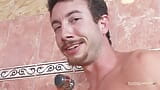 Att ha sex i duschen gör den här kåta brunettbrud som känns som en filmstjärna snapshot 5