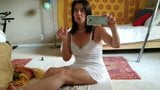 Amateur dama en sexy slip snapshot 1