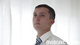 Masonicboys - ¡Holy Dilf golpea a un niño mormón con su enorme polla! snapshot 4