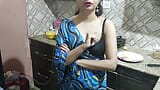 Indian Desi Bhabhi Hard Bee Har Devar In Kitchen Devar Ne Bhabhi Ke Lakh Mana Ke Bhi Chhod Diya snapshot 8