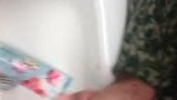 Sperma in lotion van vrienden! enorme cumshot snapshot 5