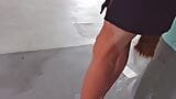 Pis over mijn Wolford -panty met een vossenstaartplug snapshot 3