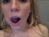 Naken haley miller hemma presenterar sin butthole för inspektion snapshot 9