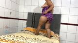 Une adolescente pulpeuse exhibe ses courbes énormes et joue avec ses seins - Milena Mars snapshot 7