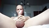 testiculos de toro gimiendo y expulsando cuerdas de semen snapshot 5