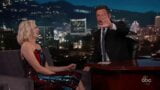 Elizabeth Banks - Jimmy Kimmel ao vivo - 21/05/2019 snapshot 10