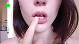 होंठ, जीभ और मुंह की कामुकता छेड़ना snapshot 1