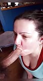 Une femme exhibe son trou du cul étroit et délicieux snapshot 16