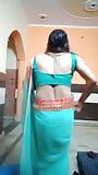 Crossdresser India Shreya Bhabhi dalam lagu Bollywood snapshot 1