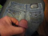 Cumming on an old pair of jeans snapshot 1