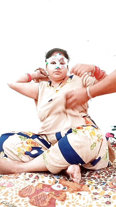 Desi Wife Sangeeta Bhabhi's Tremendous Fucking
