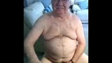 Abuelo golpe en webcam snapshot 4