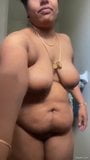 Indische Tante strippt snapshot 8