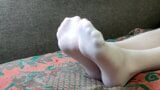 Ilandis shows feet in white pantyhose snapshot 8