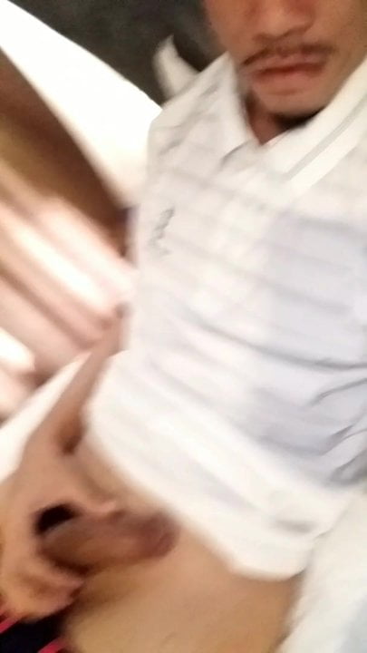 Rád vás všechny poznávám, hoši