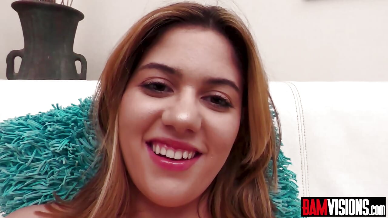 Het kurvig tjej Ellie Nova tight fitta sex