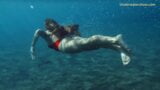 Enjoying a redhead underwater lesbian sex snapshot 2