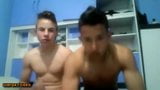 18 carini amici fusti in webcam snapshot 8