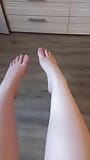 Muy hermosos pies y dedos de los pies snapshot 15