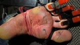 Sesión de auto tortura de pie 02, falaka, bastinado snapshot 14