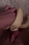 Onderbreek me nooit als ik een banaan eet. snapshot 2