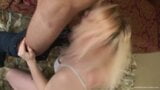 Joven rubia amateur follada duro por su novio snapshot 4