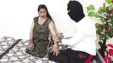 Mooiste Indische tante pik zuigen en hard neuken met hete kerel snapshot 2