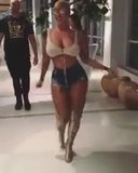 Amber Rose lopend snapshot 5