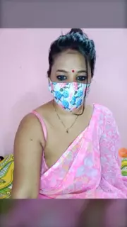 Aunty Showing Sexy Armpits: Guadeloupean Webcam Webcam Porn | xHamster