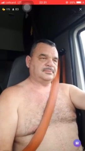 Папочка в машине