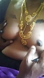 Pasangan Tamil mengisap payudara dalam erotis snapshot 14