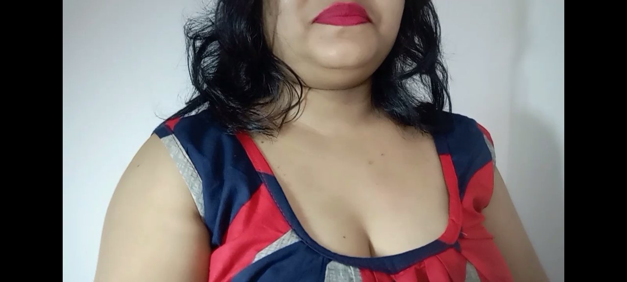 Sexy rii selfie scurt 1
