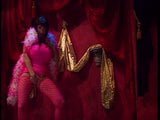 Stripper con tetas gigantes es azotada y azotada snapshot 2