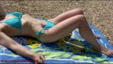 Ik verwarm voyeurs op het strand en beland vol sperma, snapshot 1